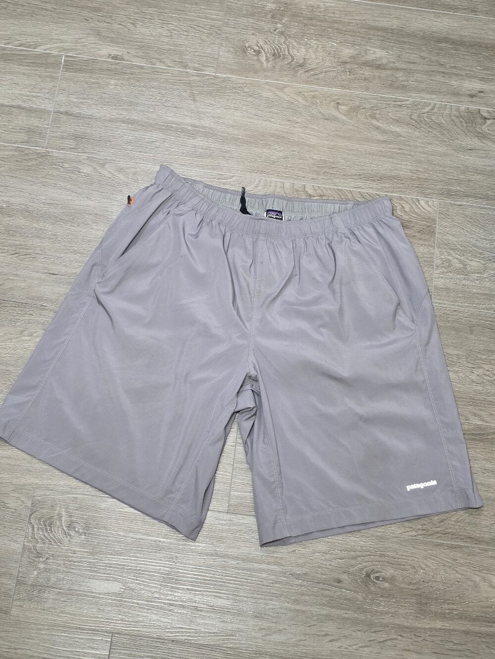 Patagonia Mens Lined  Shorts Size Large Grey Drawstring 100% Polyester